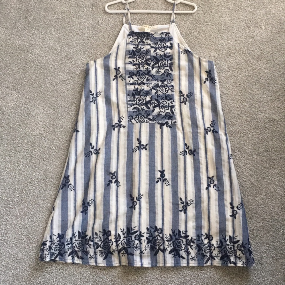 Francesca’s blue and white dress